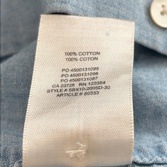 Aritzia Denim Forum The Jane long sleeve shirt Button Down chambray size medium - Picture 10 of 15